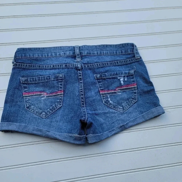 Arizona Jean Co. Denim Short Juniors Blue Mid Rise Medium Wash 5-Pocket Sz 3 - Picture 4 of 9